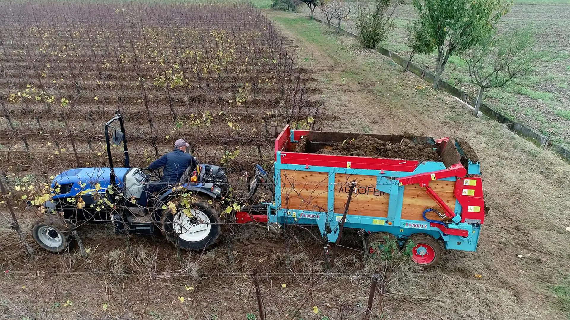 concimatrice-per-vigneto-e-filari