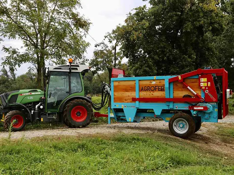 modello-afo-spandiletame-concimatrice