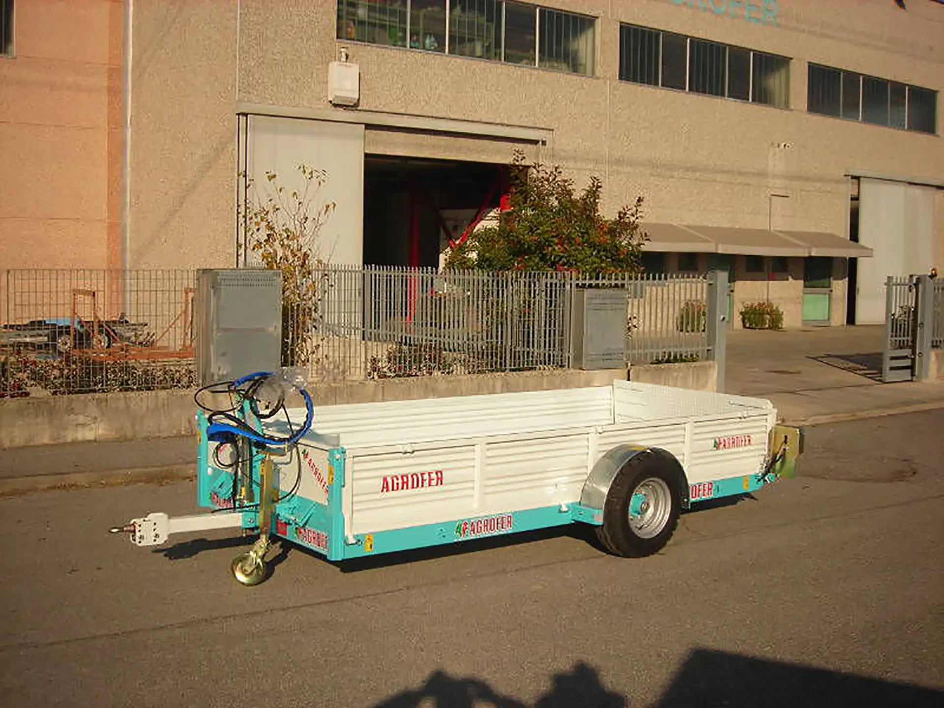 trasporto-mezzi-da-lavoro-pianale-e-rampa